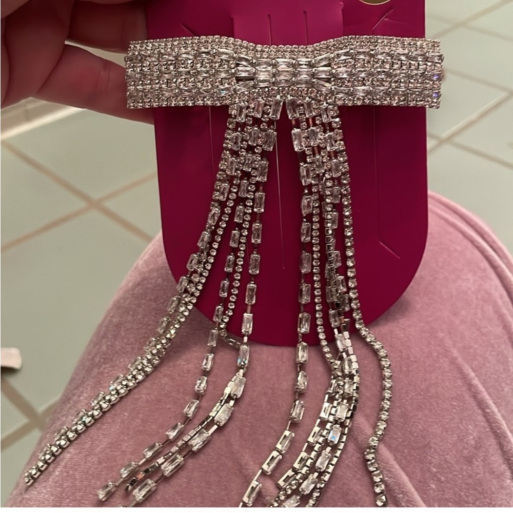 Cubic Zirconia Bow hair accessory